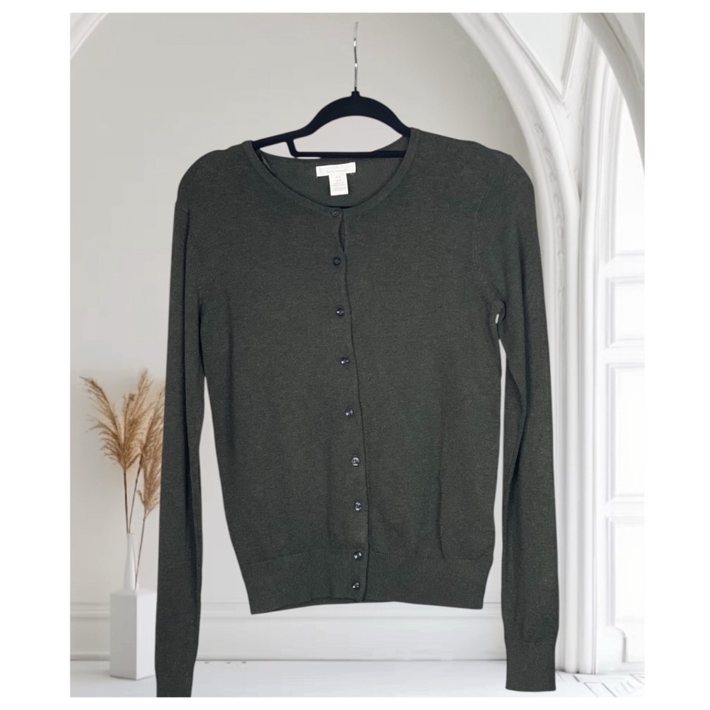 H&M Dark Olive Cardigan in a soft knit long sleeve S